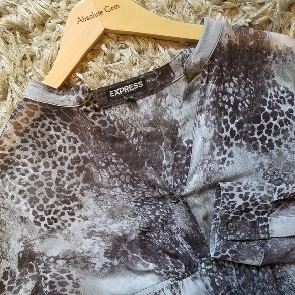 Express Gray Animal Print Sheer Hi-Lo button up long sleeve Blouse top Small - Picture 3 of 8